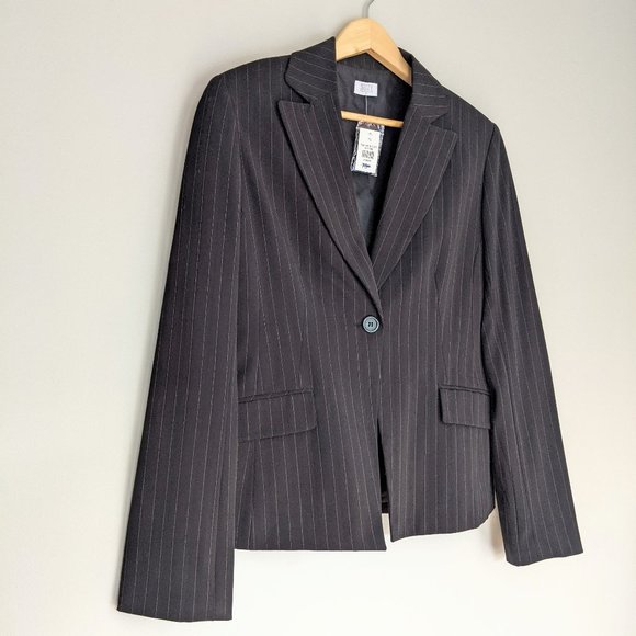NWT Suzy Shier Black Pinstripe Blazer - Picture 2 of 10
